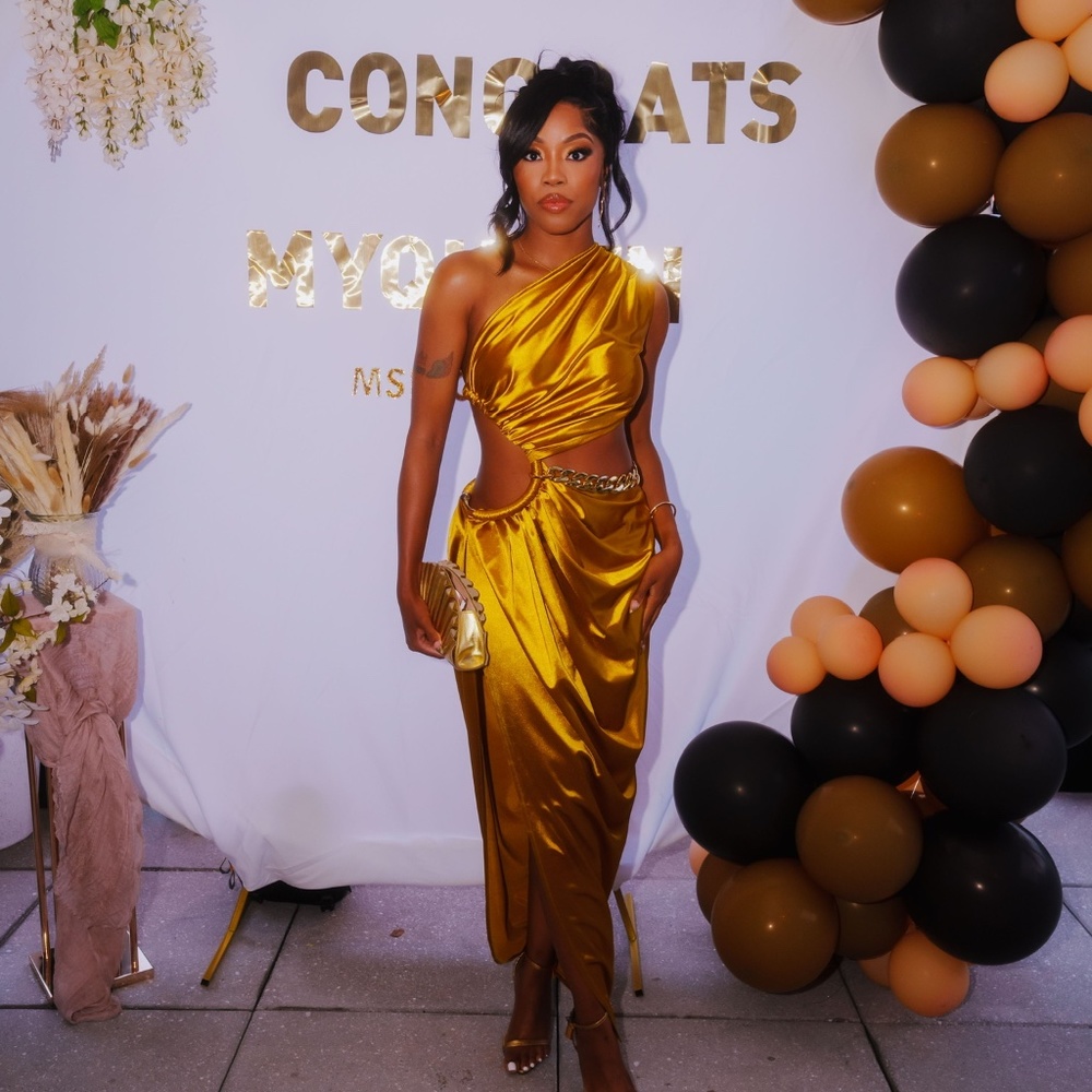 Bronx and Banco Gown